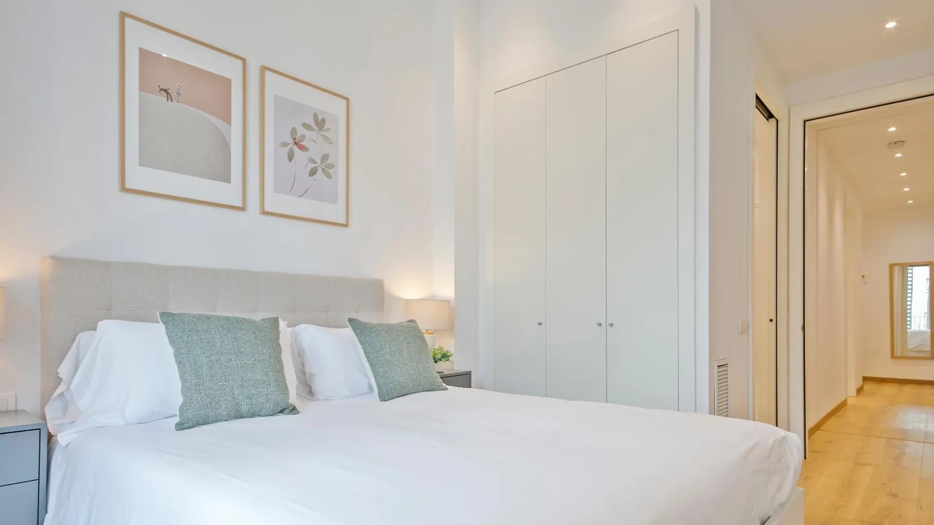 Aspasios Arc De Triomf Apartments 바르셀로나 0*,