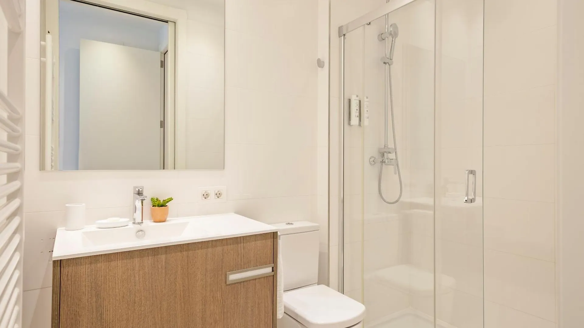 Aspasios Arc De Triomf Apartments 바르셀로나 0*,
